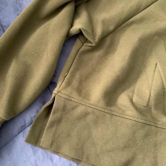 Cropped Nike dry-fit sweater - Picture 4 of 4